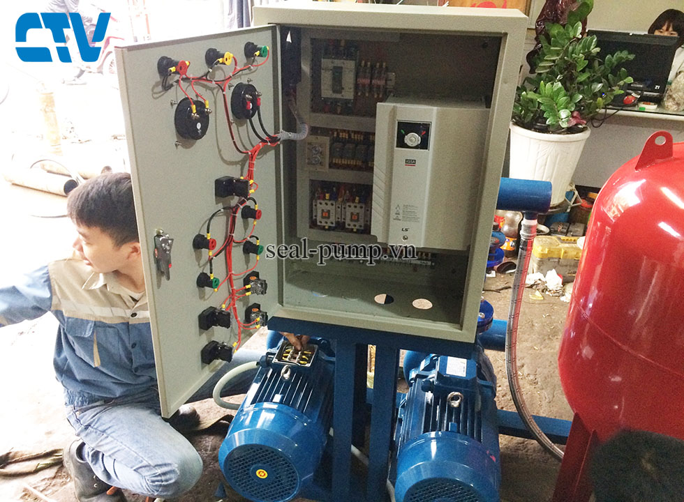 Cường Thịnh Vương - Tủ điện điều khiển máy bơm hiện đại chuyên nghiệp