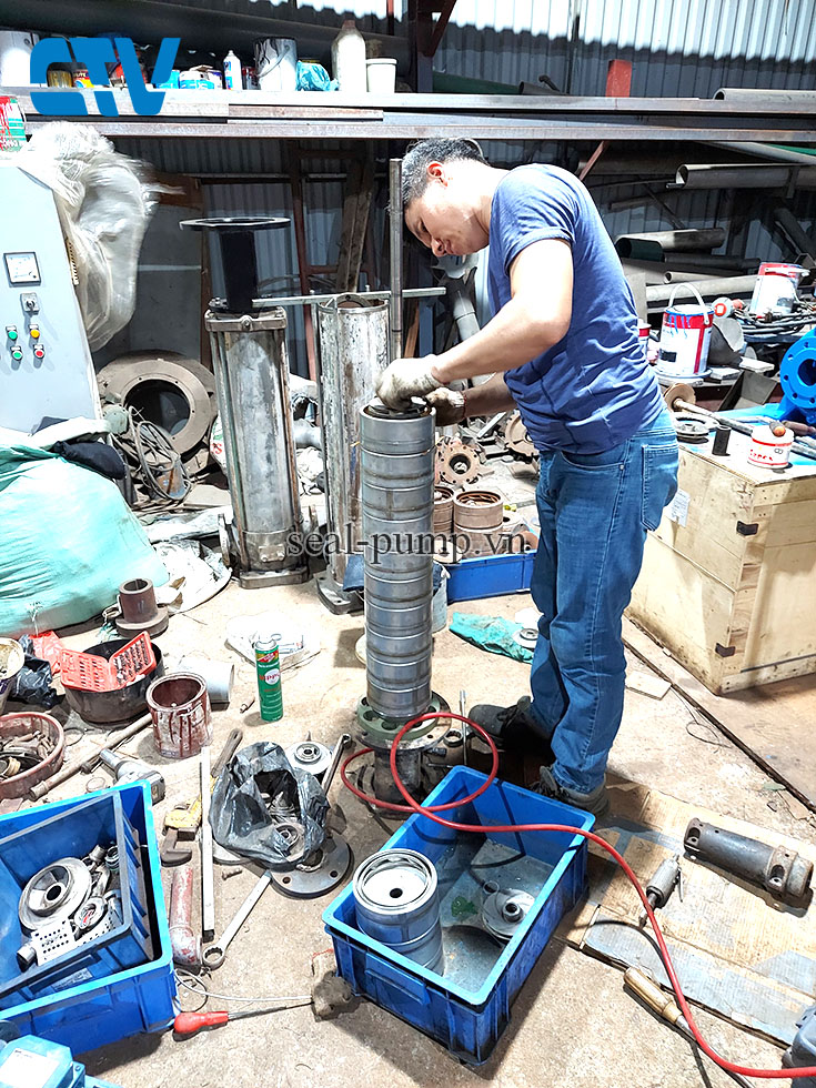 Sửa bơm công nghiệp trục đứng bị hỏng ruột buồng máy bơm