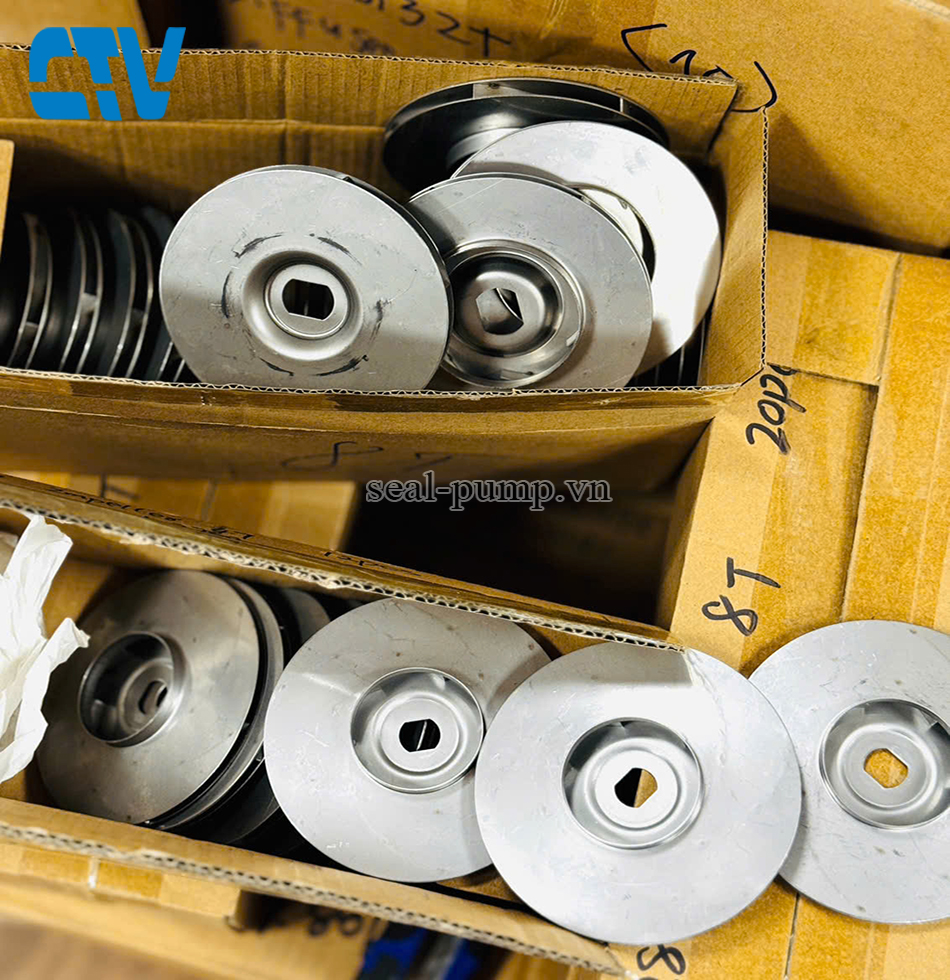 Cường Thịnh Vương cung cấp cánh máy bơm nước trục đứng dòng 4T và 8T