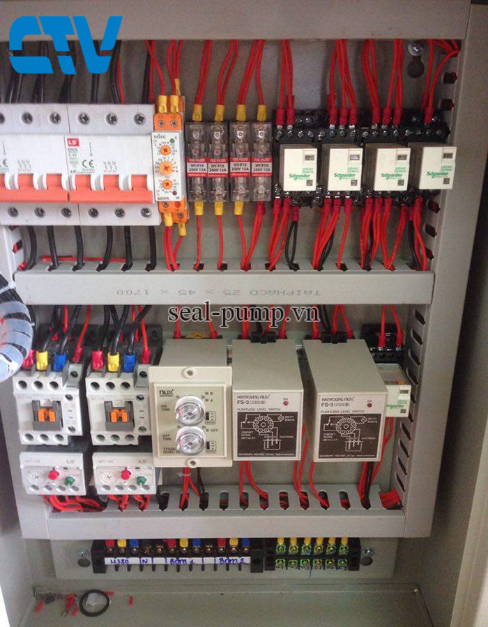 Tủ điện điều khiển hệ thống máy bơm xử lý nước thải